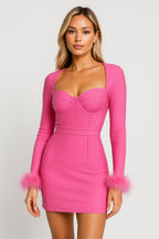 Sukienka mini z kwadratowym dekoltem - Arkadya Outlet - Women Mini Dress