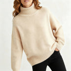 Sweter Damski | Golf z Długim Rękawem i Kroju Pullover - Arkadya Outlet - Sweaters