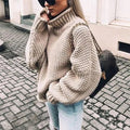 Sweter Damski | Gruby Splot z Golfem i Krój Oversize - Arkadya Outlet - Sweaters