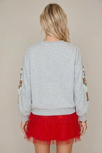 Sweter Damski | Krój Relaxed z Aplikacjami i Dekoltem V - Arkadya Outlet - Sweaters