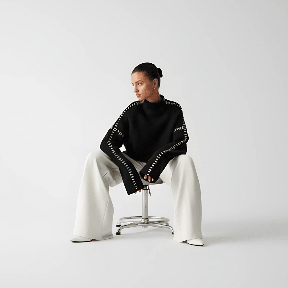 Sweter Damski | Luźny krój z detalem na rękawach - Arkadya Outlet - Sweaters