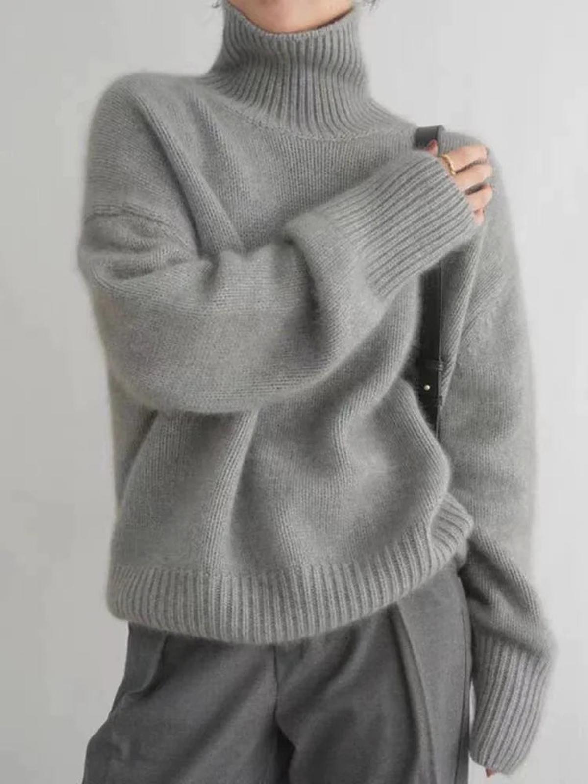 Sweter Damski | Luźny krój z golfem i ściągaczami na mankietach - Arkadya Outlet - Sweaters