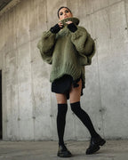 Sweter Damski | Luźny Krój z Szerokim Dzianinowym Kołnierzem - Arkadya Outlet - Sweaters