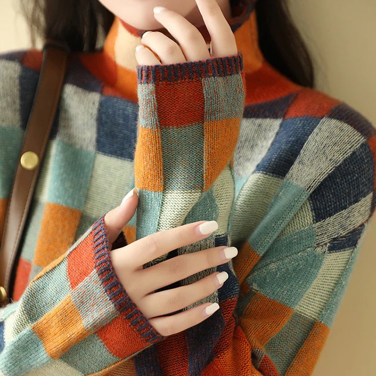 Sweter Damski | Luźny krój z wysokim kołnierzem i żebrowanymi - Arkadya Outlet - Sweaters