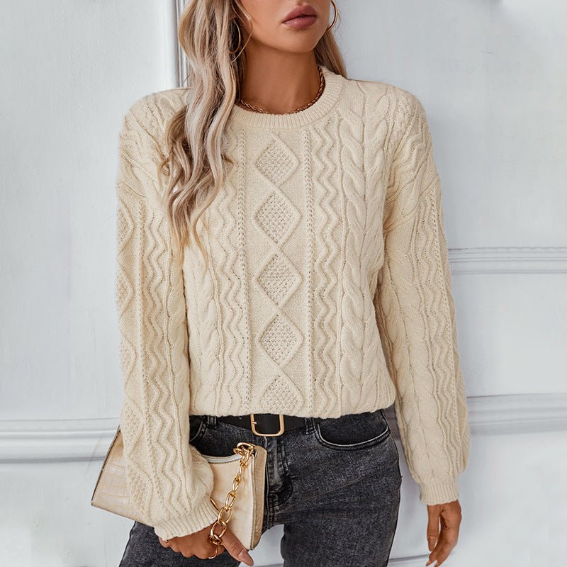 Sweter damski oversize z długim rękawem – luźny krój, zakładany przez głowę - Arkadya Outlet - Women Sweater