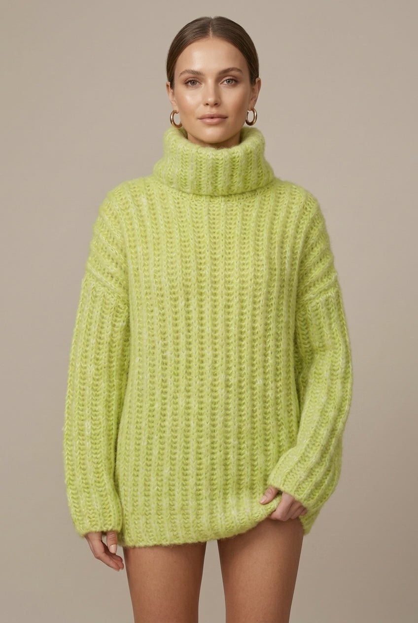 Sweter Damski | Oversize z Golfem i Balonowymi Rękawami - Arkadya Outlet - Sweaters