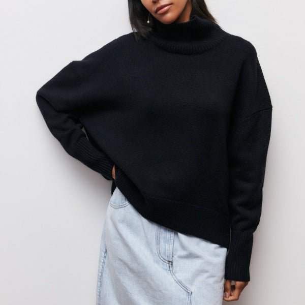 Sweter Damski | Oversize z Golfem i Prążkowanymi Mankietami - Arkadya Outlet - Sweaters