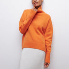 Sweter Damski | Oversize z Golfem i Prążkowanymi Mankietami - Arkadya Outlet - Sweaters