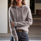 Sweter damski oversize zakładany przez głowę – luźny krój, długi rękaw - Arkadya Outlet - Women Sweater