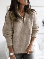 Sweter Damski | Oversized z zamkiem quarter-zip i warkoczowym wzorem - Arkadya Outlet - Sweaters