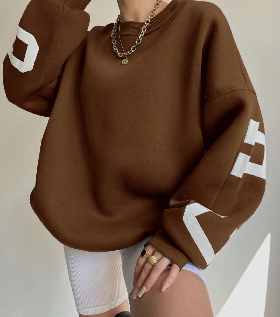 Sweter Damski | Oversizowy Krój z Długim Rękawem na Co Dzień - Arkadya Outlet - Sweaters