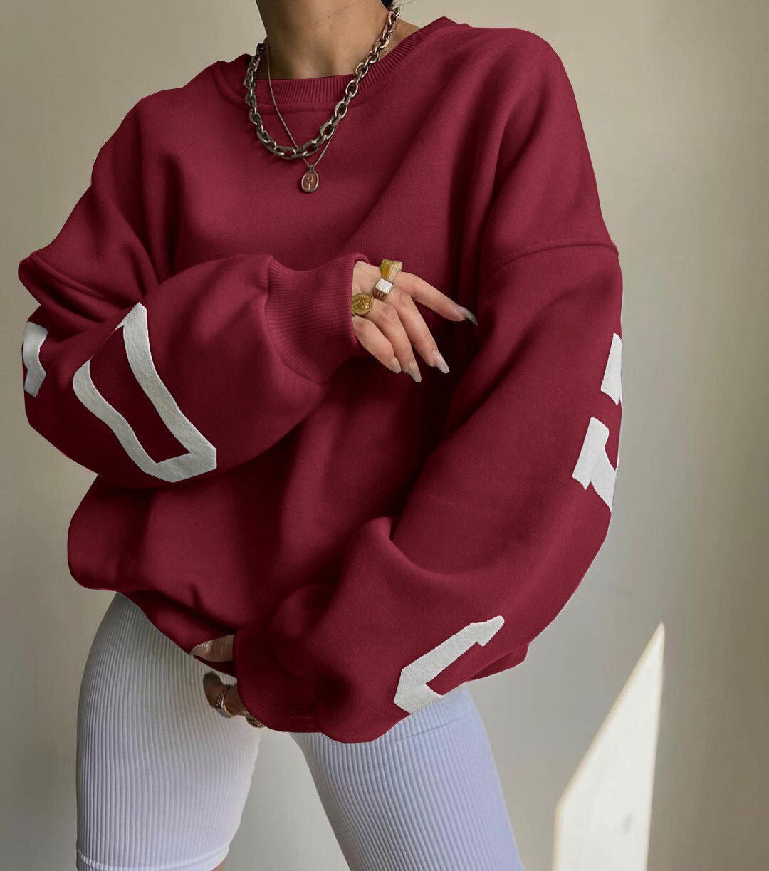 Sweter Damski | Oversizowy Krój z Długim Rękawem na Co Dzień - Arkadya Outlet - Sweaters