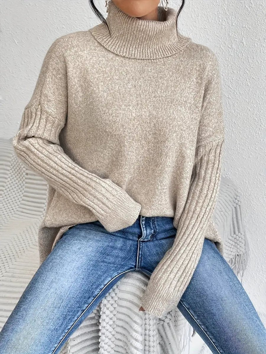 Sweter Damski | Oversizowy Krój z Golfem i Asymetrycznym Dołem - Arkadya Outlet - Sweaters