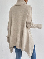 Sweter Damski | Oversizowy Krój z Golfem i Asymetrycznym Dołem - Arkadya Outlet - Sweaters
