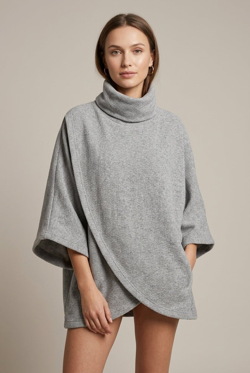 Sweter Damski | Oversizowy krój z golfem i rękawem trzy czwarte - Arkadya Outlet - Sweaters