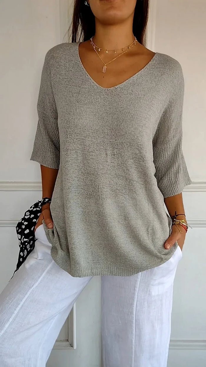 Sweter Damski | Prążkowany krój z dekoltem w serek - Arkadya Outlet - Sweaters