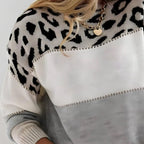 Sweter Damski | Regularny Krój z Nadrukiem w Panterkę - Arkadya Outlet - Sweaters