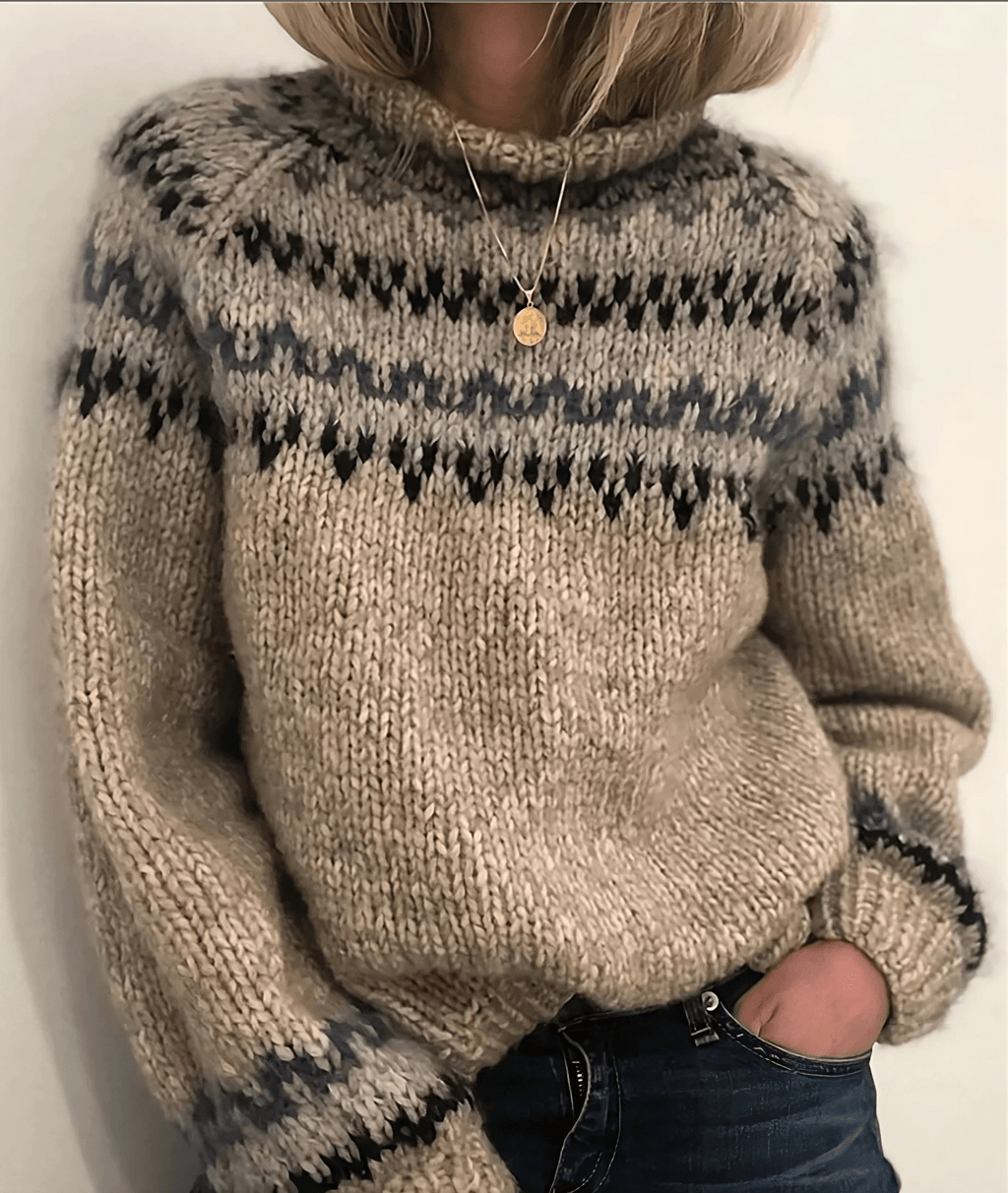 Sweter Damski z Golfem | Długi Rękaw i Dzianinowa Konstrukcja - Arkadya Outlet - Sweaters