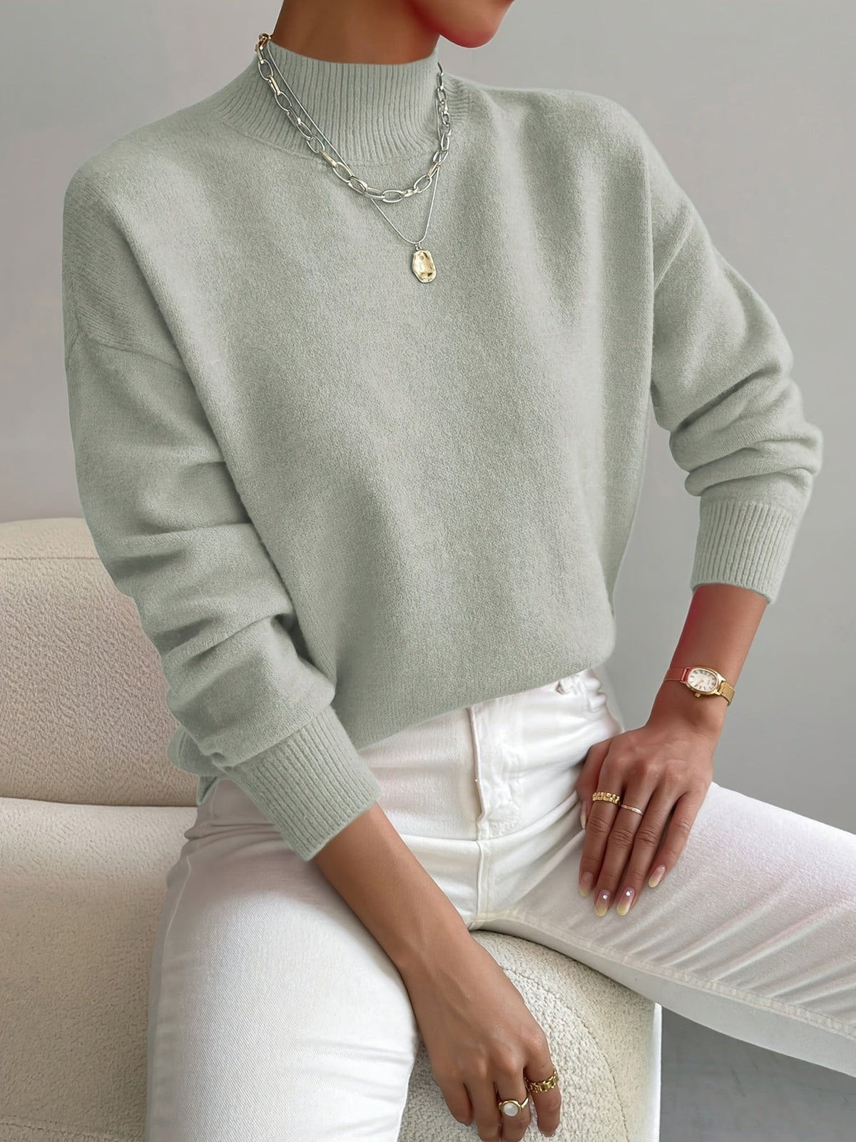 Sweter Damski z Golfem | Luźny Krój z Opuszczonymi Ramionami - Arkadya Outlet - Sweaters