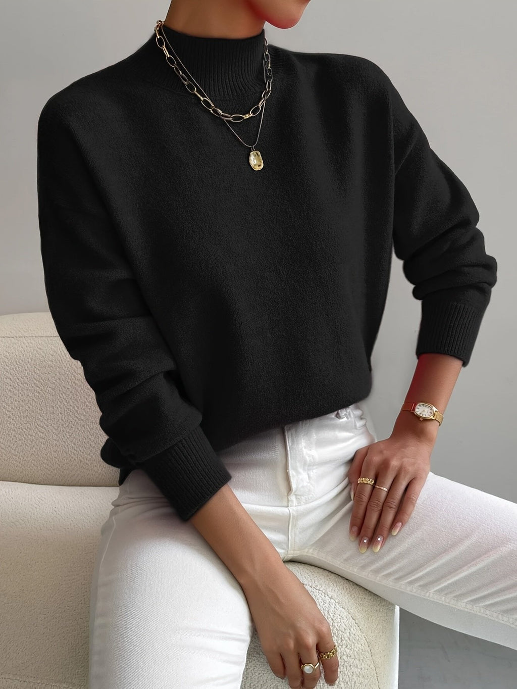 Sweter Damski z Golfem | Luźny Krój z Opuszczonymi Ramionami - Arkadya Outlet - Sweaters