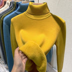 Sweter Damski z Golfem | Regularny Krój z Długim Rękawem - Arkadya Outlet - Sweaters