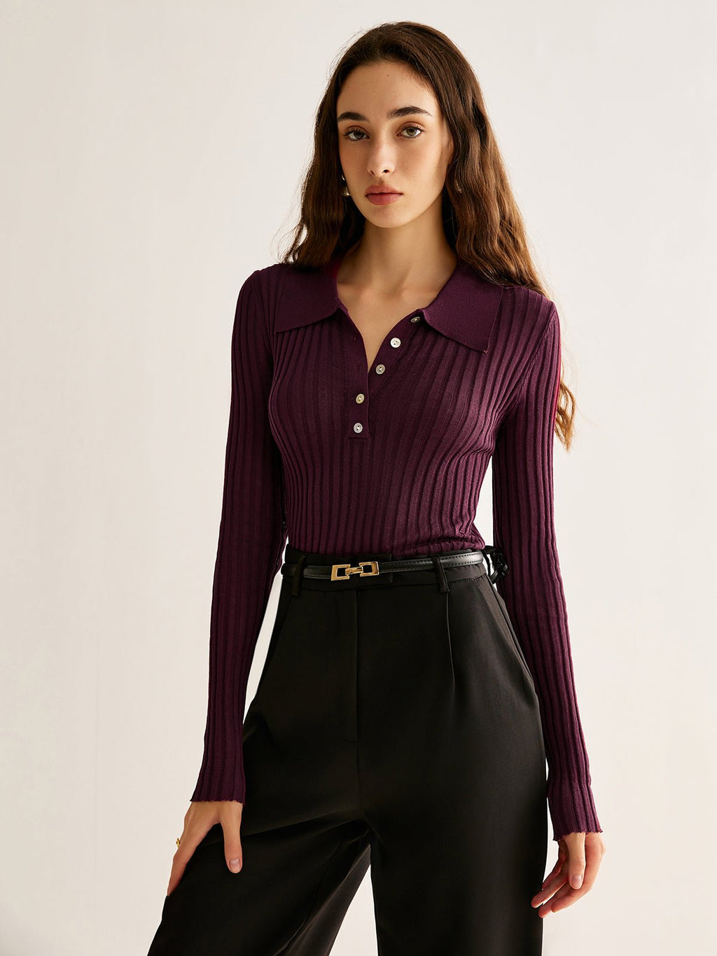 Top damski dopasowany z długim rękawem - Arkadya Outlet - Women Shirt