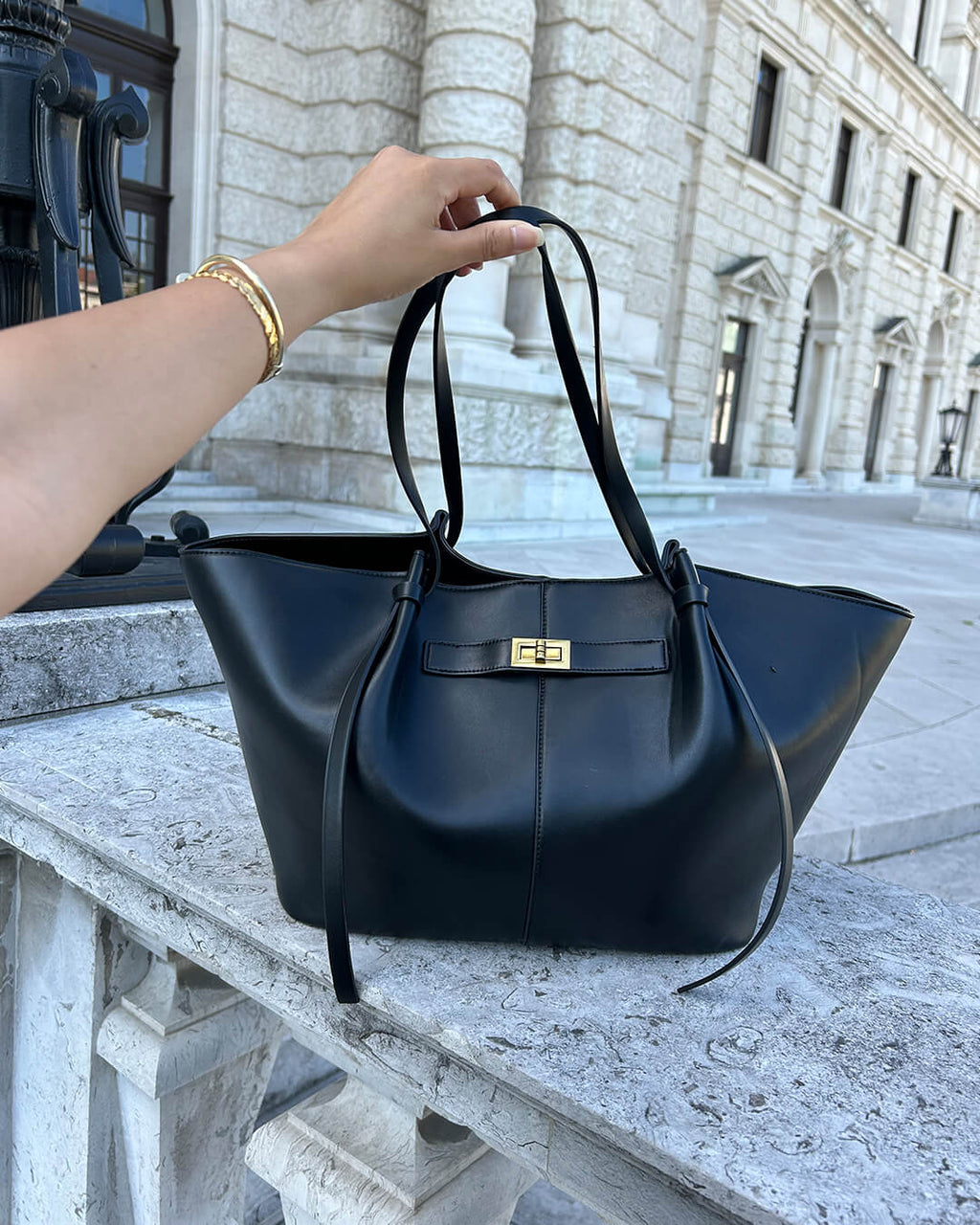 Torba shopper damska – zamek, długi pasek na ramię - Arkadya Outlet - Women Bag