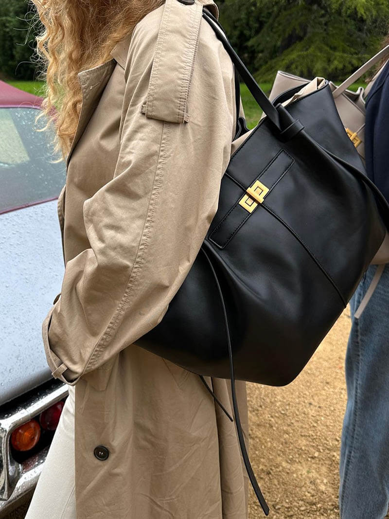 Torba shopper damska – zamek, długi pasek na ramię - Arkadya Outlet - Women Bag
