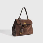 Torebka damska – zatrzask, kieszenie, regulowany pasek - Arkadya Outlet - Women Bag