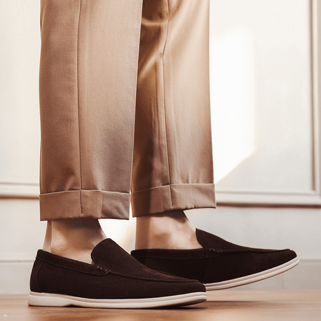 Zamszowe mokasyny męskie wsuwane – miękka skóra - Arkadya Outlet - Men Shoes
