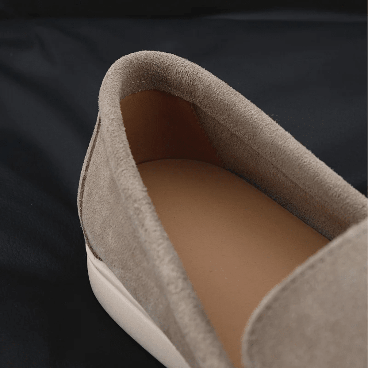 Zamszowe mokasyny męskie wsuwane – okrągły nosek - Arkadya Outlet - Men Shoes