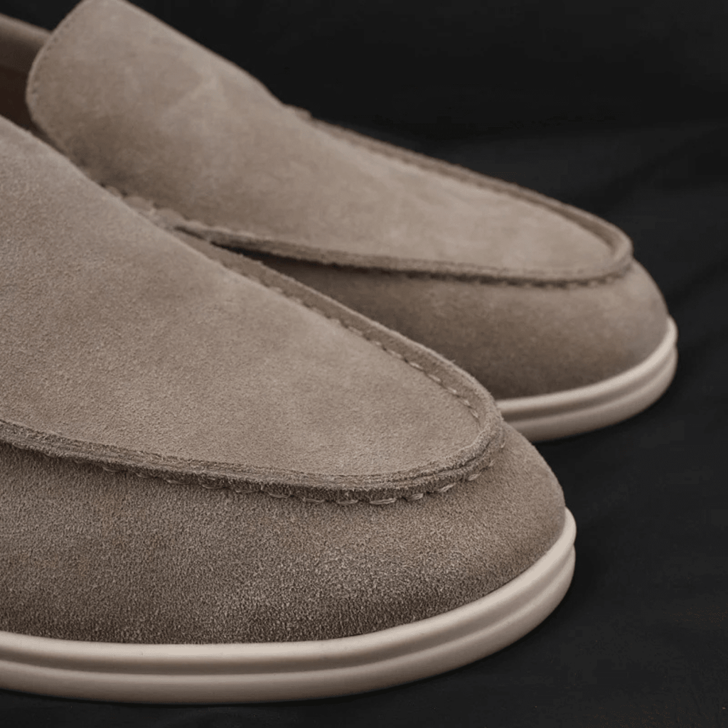 Zamszowe mokasyny męskie wsuwane – okrągły nosek - Arkadya Outlet - Men Shoes