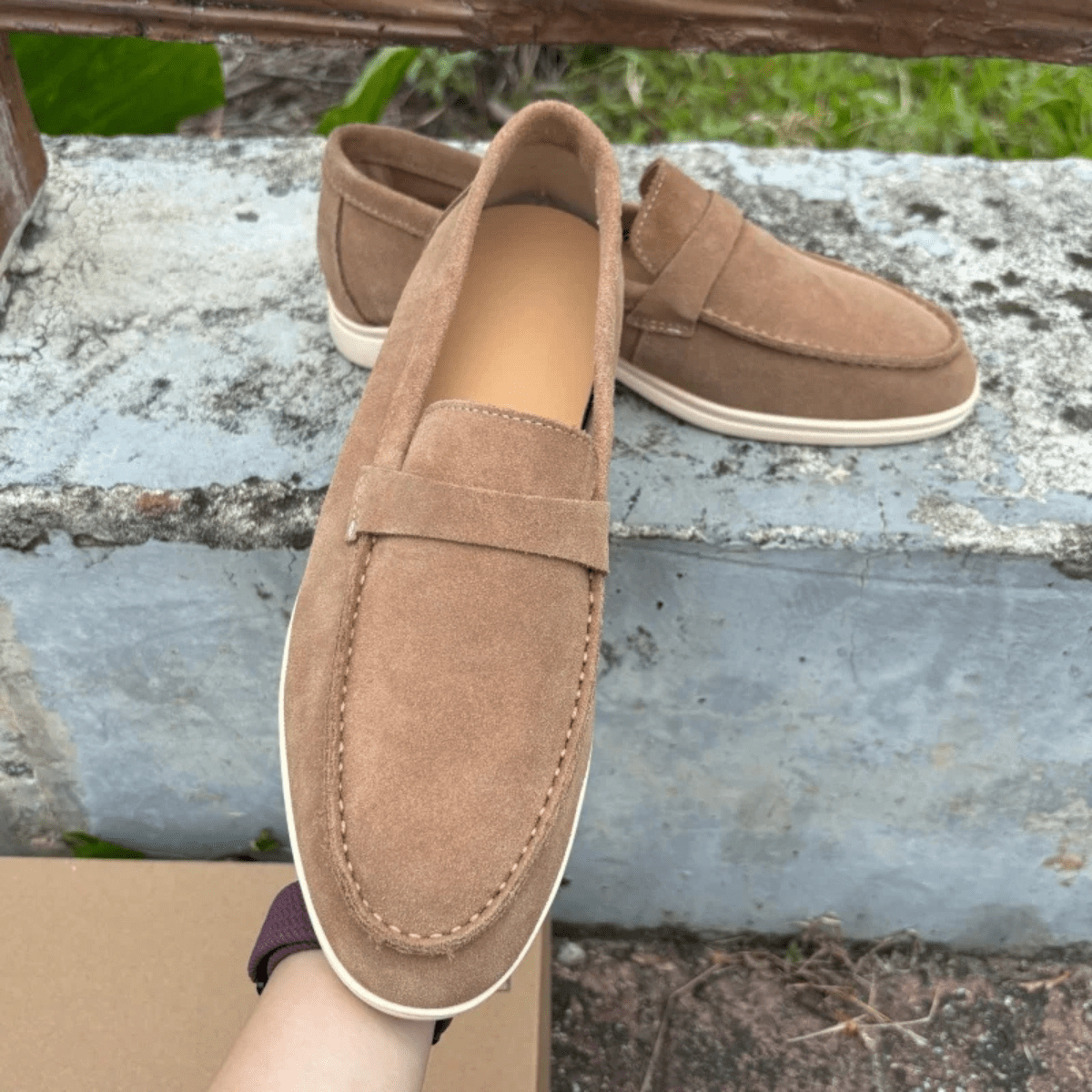 Zamszowe mokasyny męskie wsuwane – okrągły nosek - Arkadya Outlet - Men Shoes