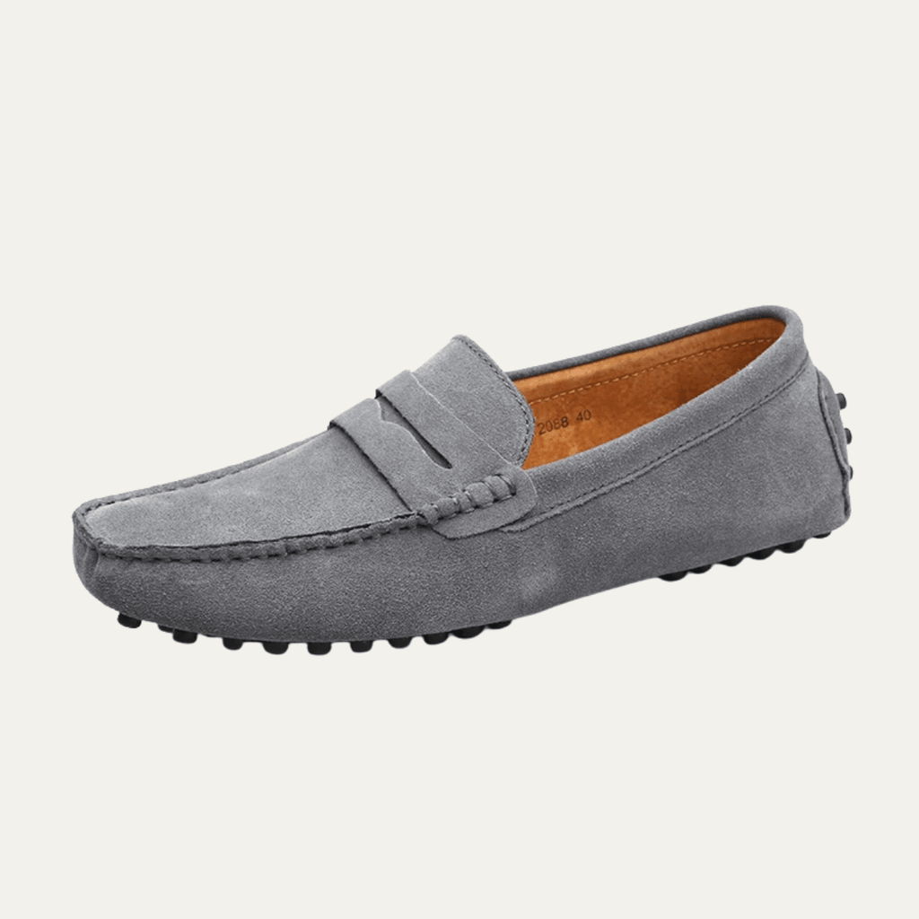 Zamszowe mokasyny męskie wsuwane – przeszycia, niski profil - Arkadya Outlet - Men Shoes